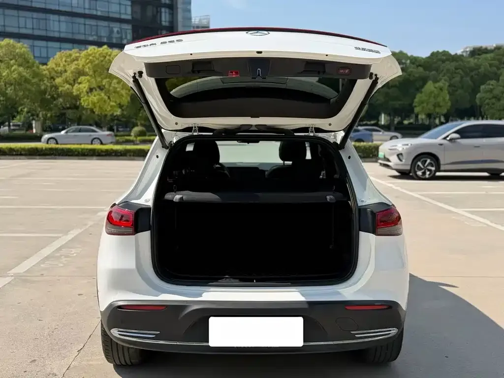 Mercedes-Benz EQA 2023 из CN, фото 4