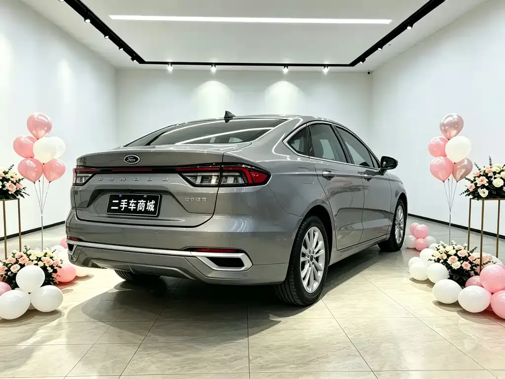 Ford Mondeo — фото 7