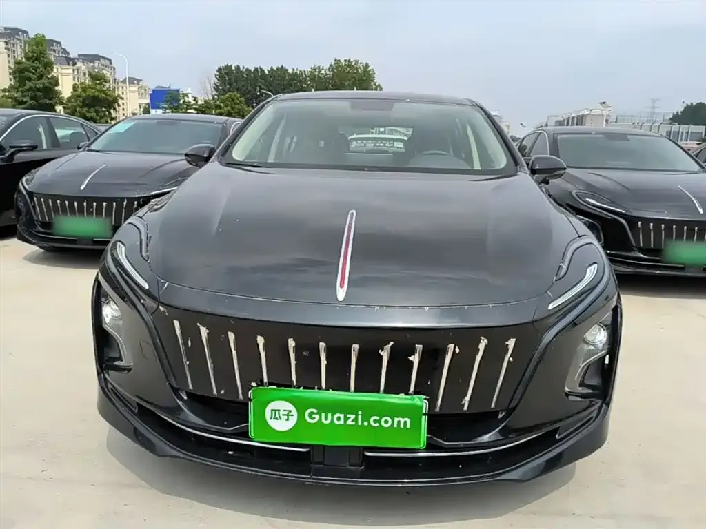 Hongqi E-QM5 2024 из CN, фото 3