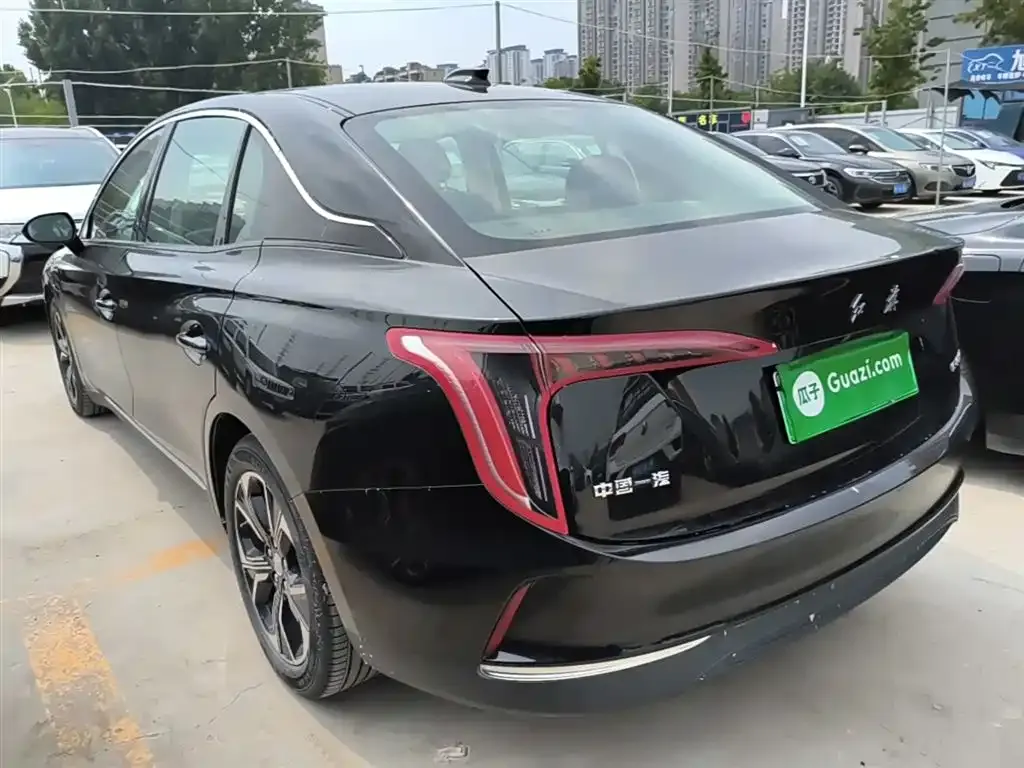 Hongqi E-QM5 2024 из CN, фото 8