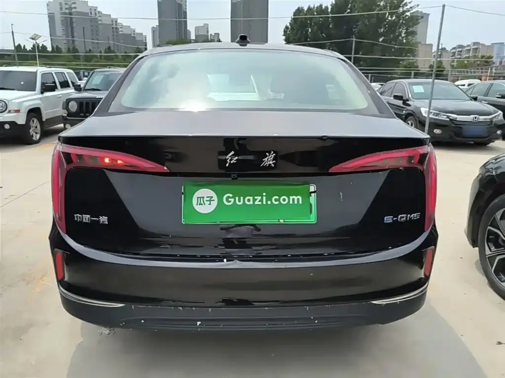 Hongqi E-QM5 2024 из CN, фото 6