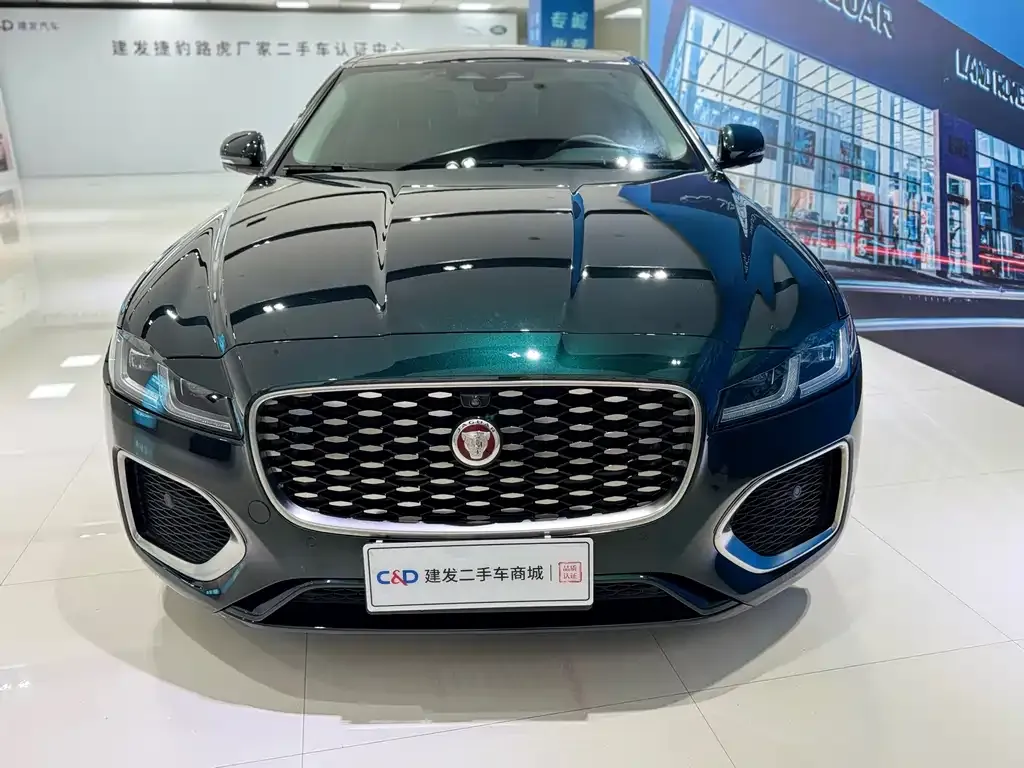 Jaguar XFL — фото 10