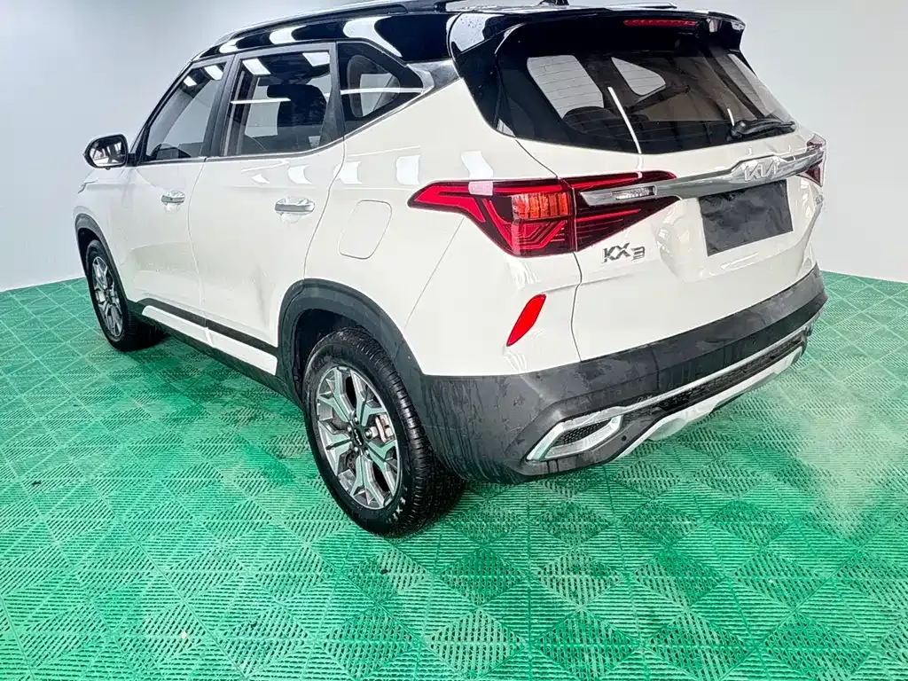 Kia KX3 2021 из CN, фото 5