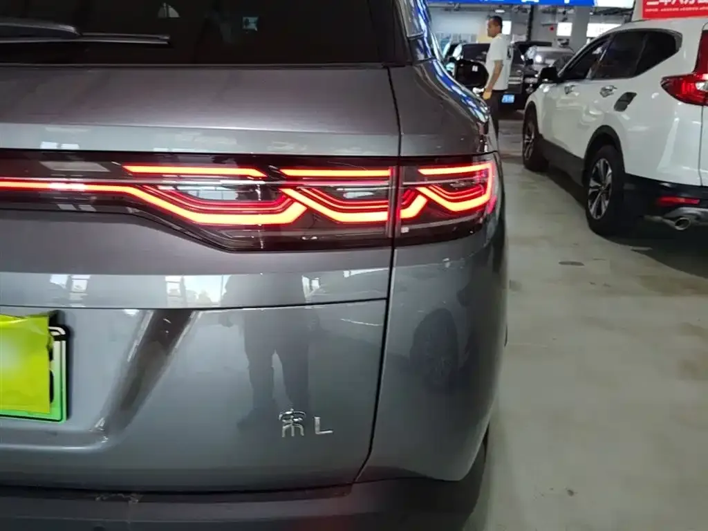 BYD L DM-i 2025 из CN, фото 2
