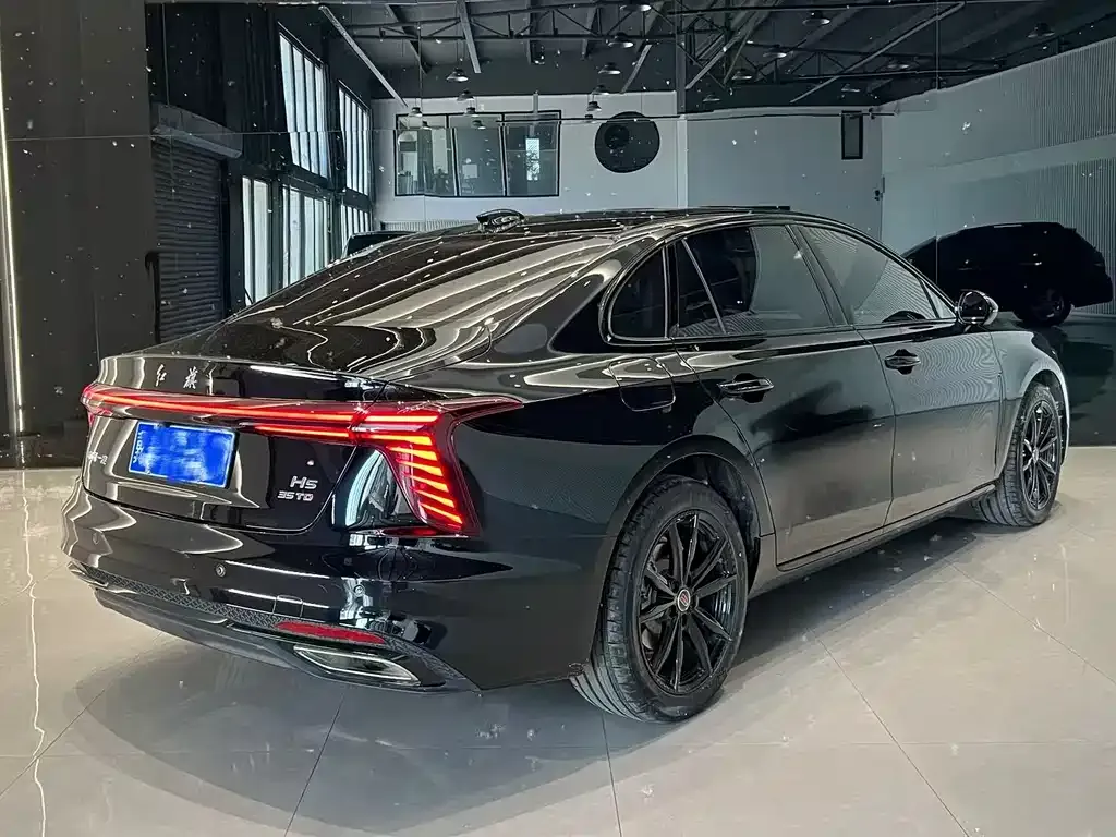 Hongqi H5 — фото 3