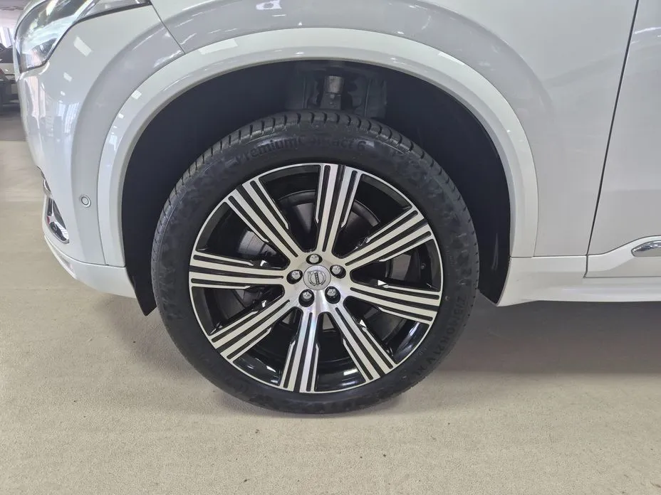 Volvo XC90 2025 из KR, фото 8