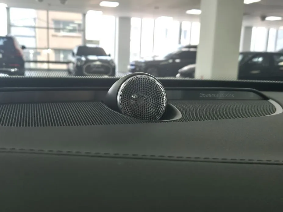 Volvo XC90 2025 из KR, фото 10