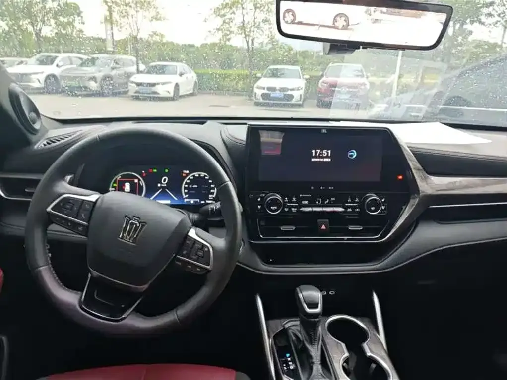 Toyota Crown Kluger 2025 из CN, фото 5