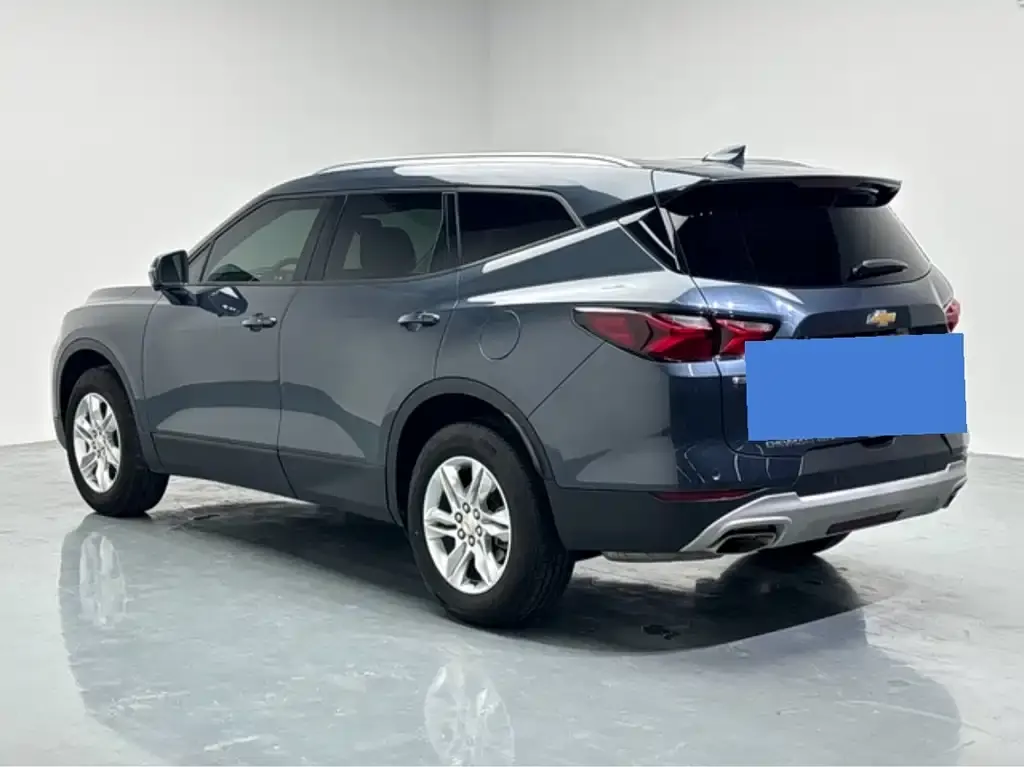 Chevrolet Blazer 2023 из CN, фото 3