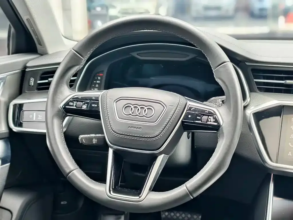 Audi A6L — фото 6