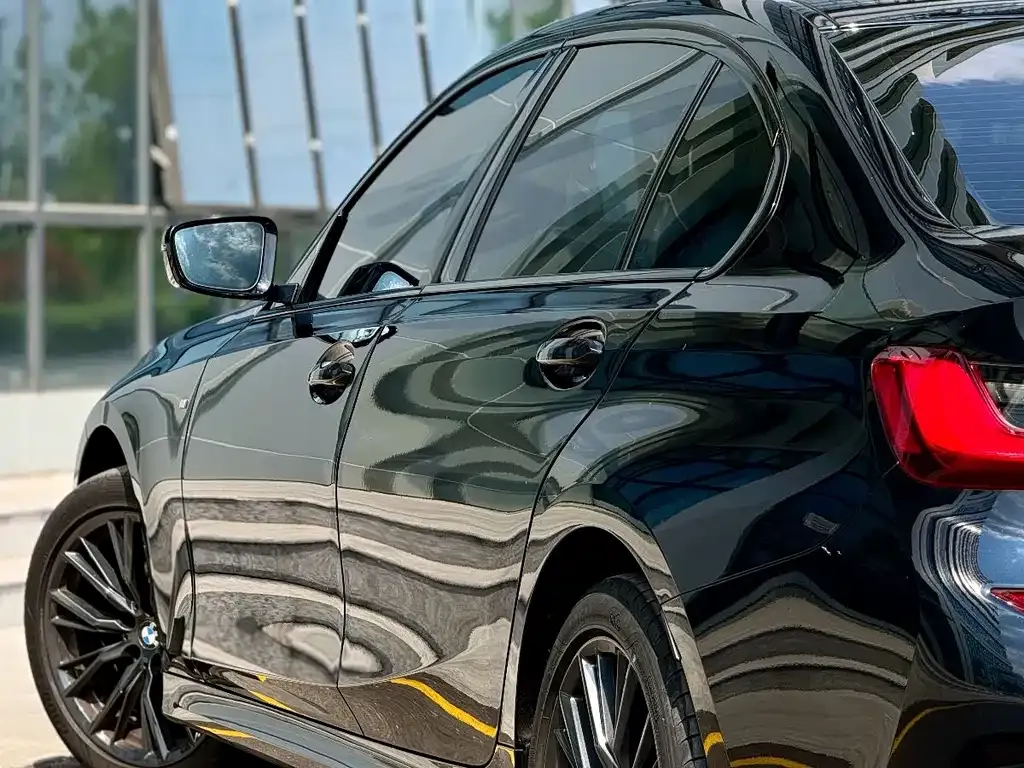 BMW 3 Series 2021 из CN, фото 10