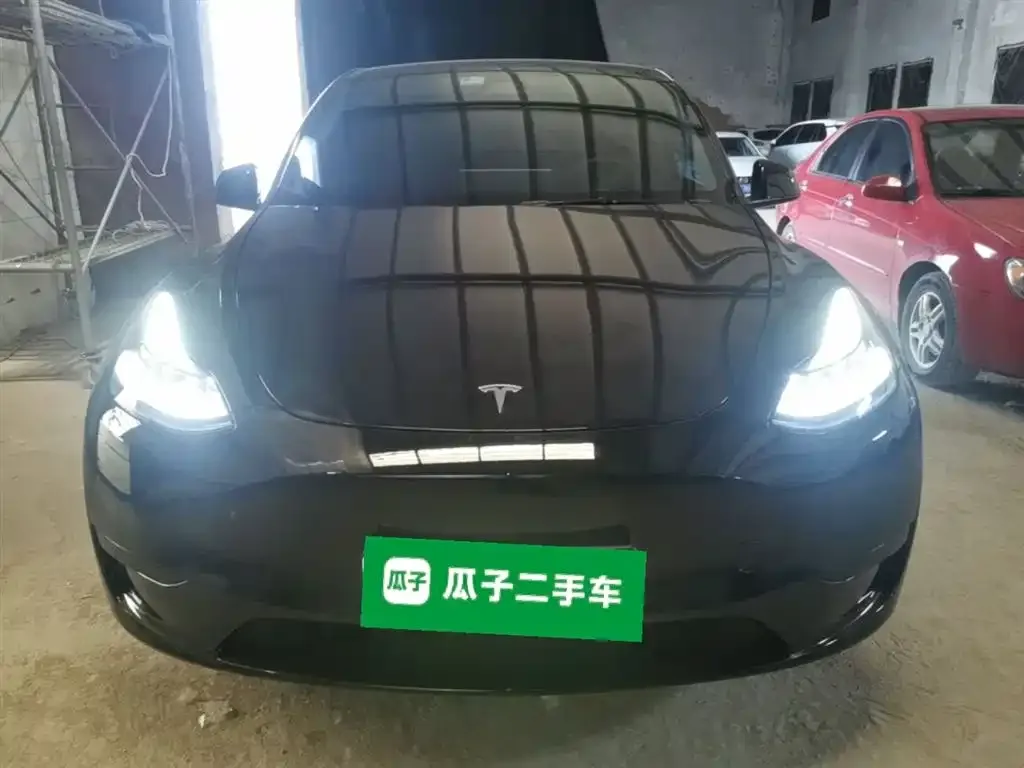 Tesla Model Y — фото 5