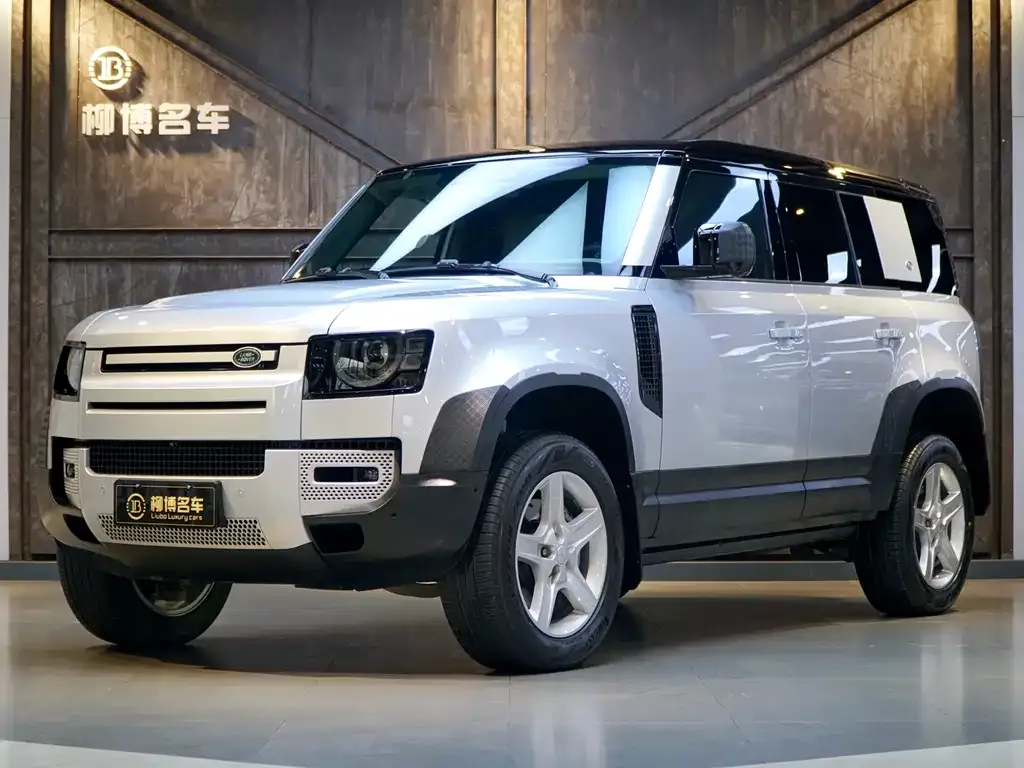 Land Rover Defender — фото 1