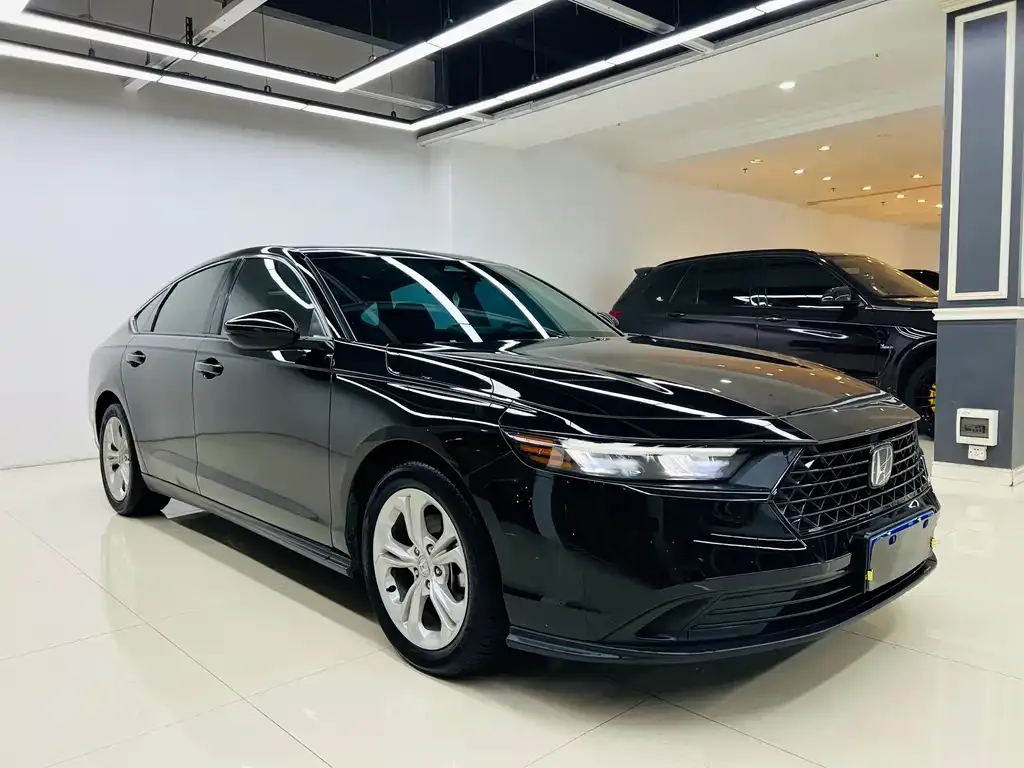 Honda Accord — фото 3
