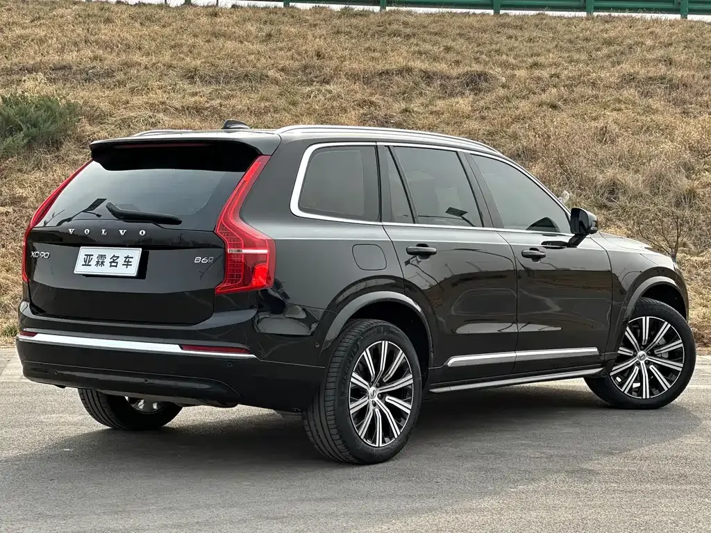 Volvo XC90 — фото 3