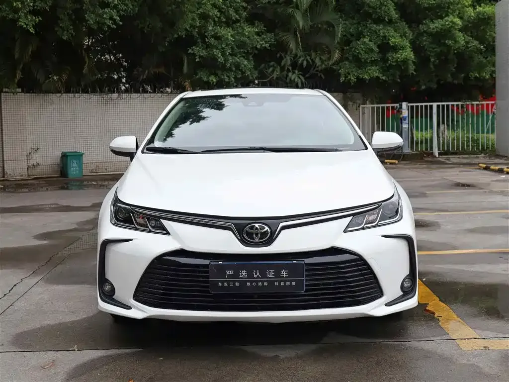 Toyota Corolla — фото 6