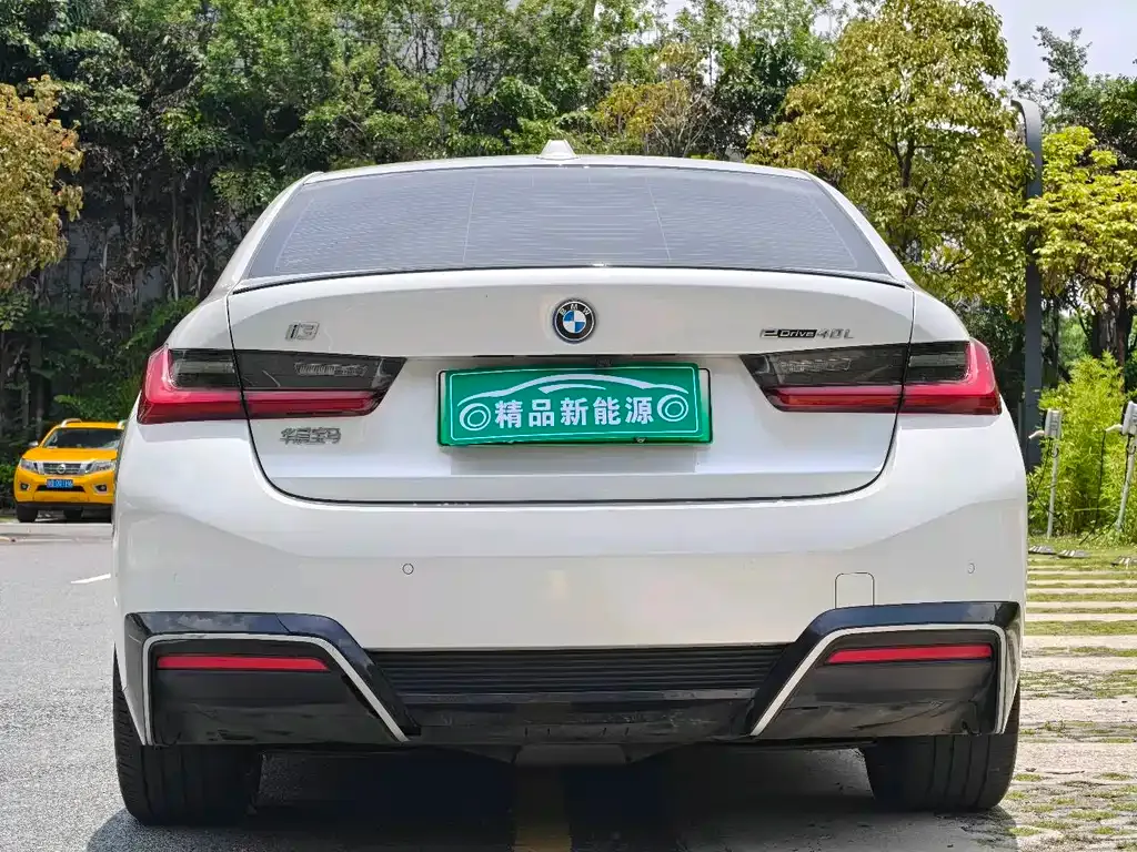 BMW i3 — фото 9