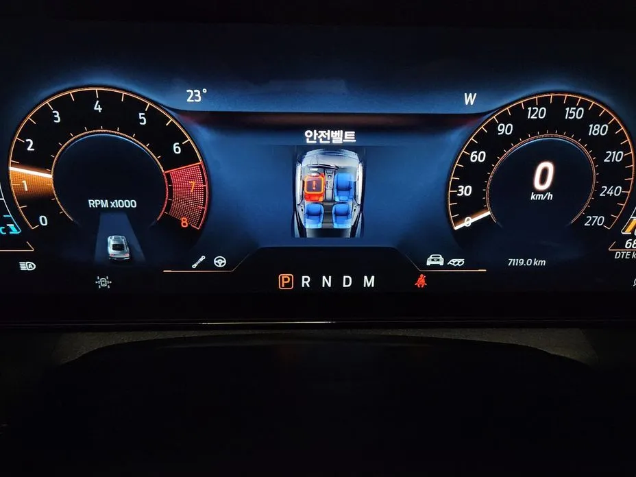 Ford Mustang 2024 из KR, фото 2