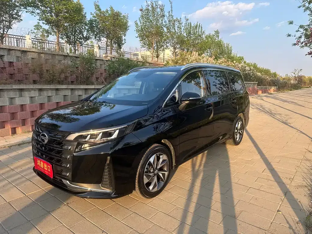 GAC Motor Trumpchi M6 — фото 1