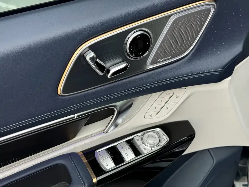Buick Century 2022 из CN, фото 7