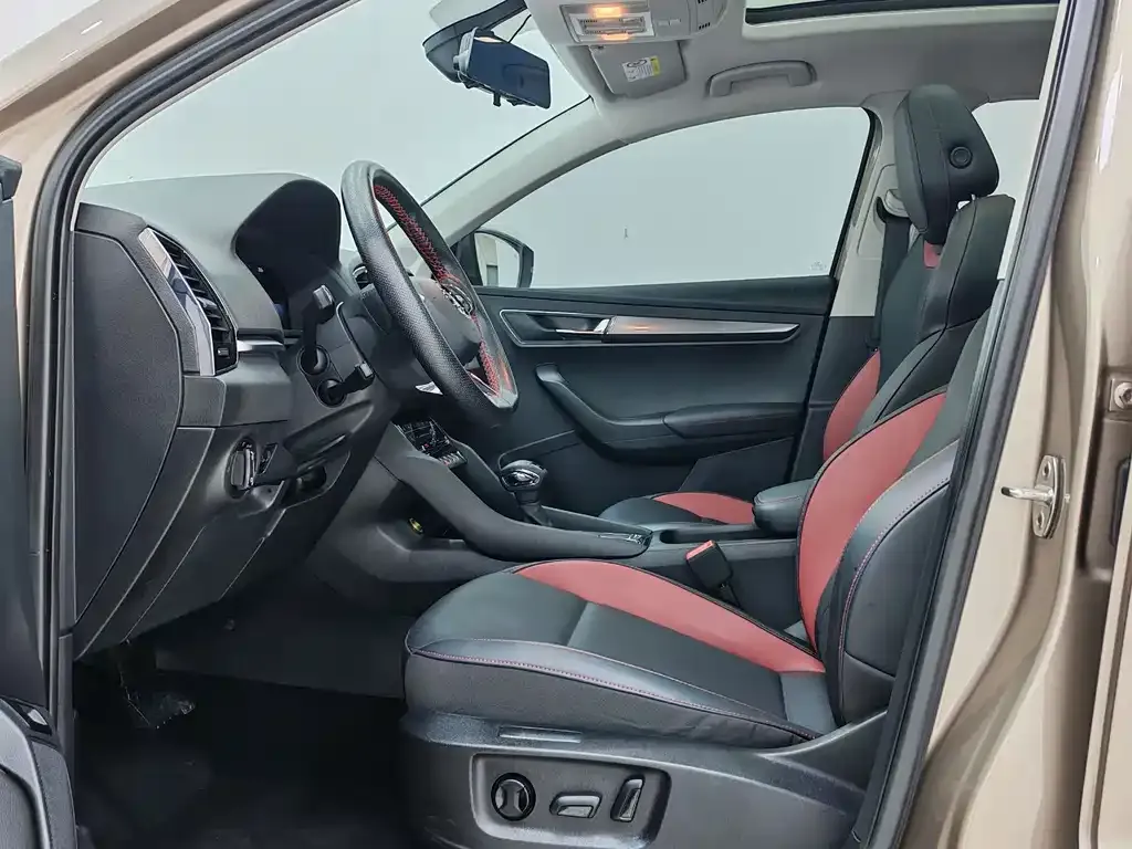 Skoda Karoq 2022 из CN, фото 8