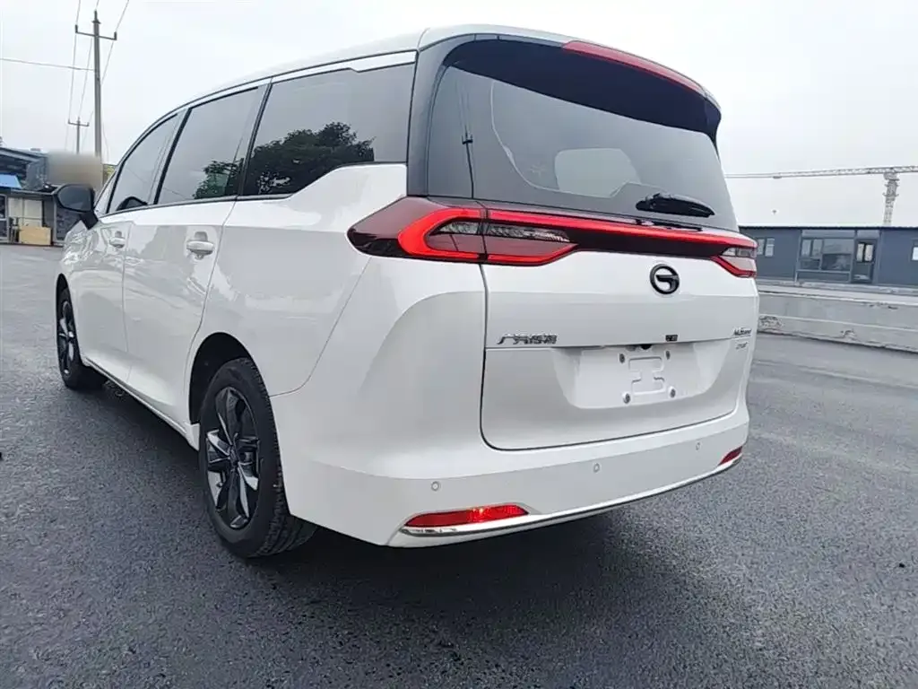 GAC Motor Trumpchi M6 — фото 9