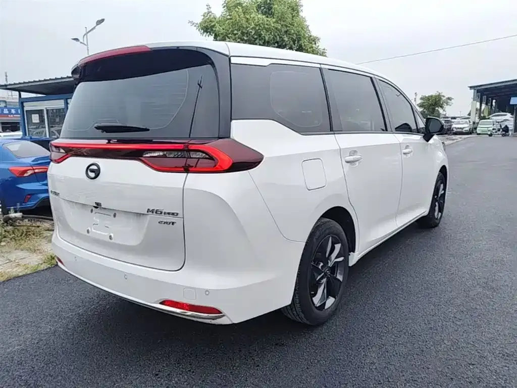 GAC Motor Trumpchi M6 — фото 2