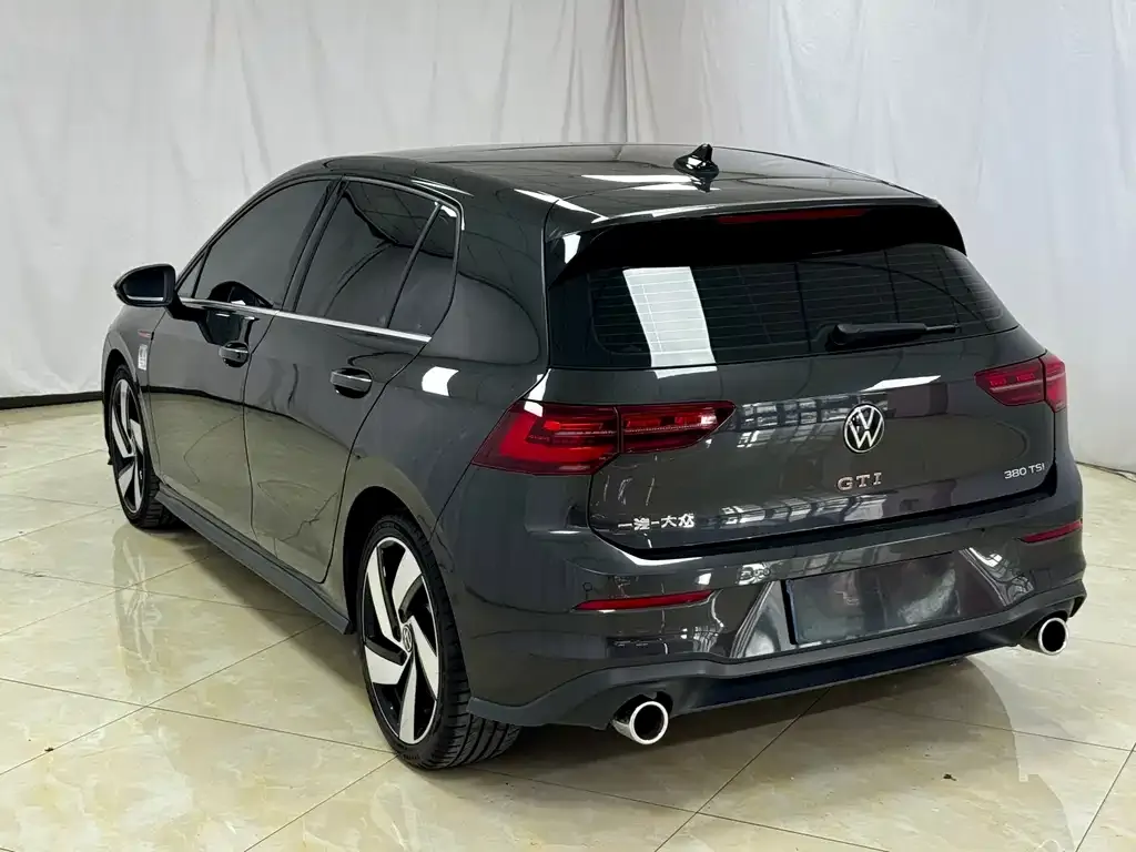 Volkswagen Golf GTI 2023 из CN, фото 3