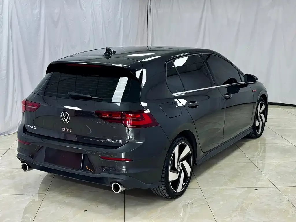 Volkswagen Golf GTI 2023 из CN, фото 8