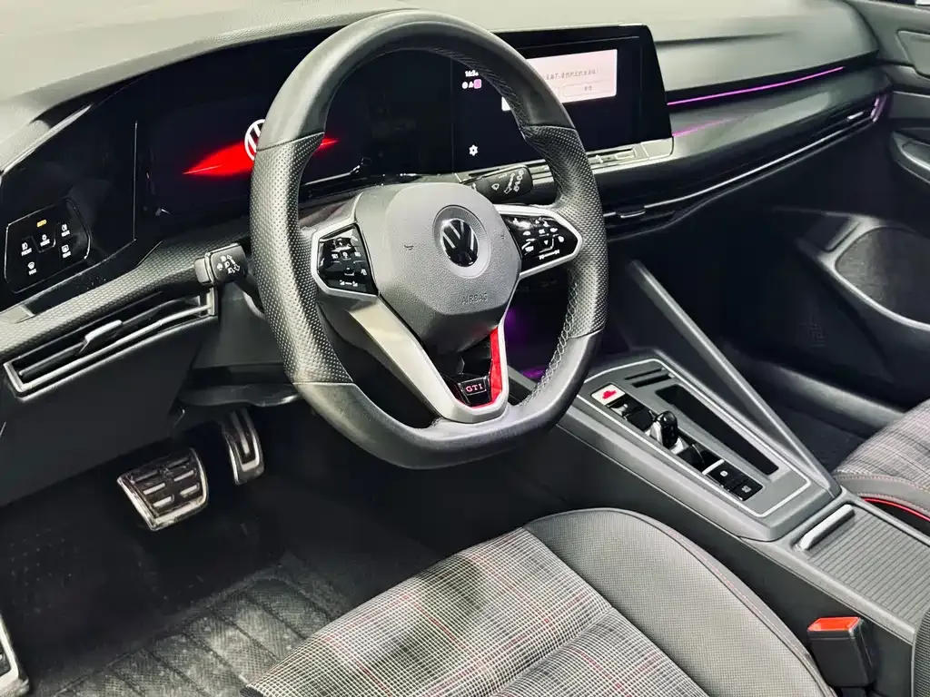 Volkswagen Golf GTI 2023 из CN, фото 9