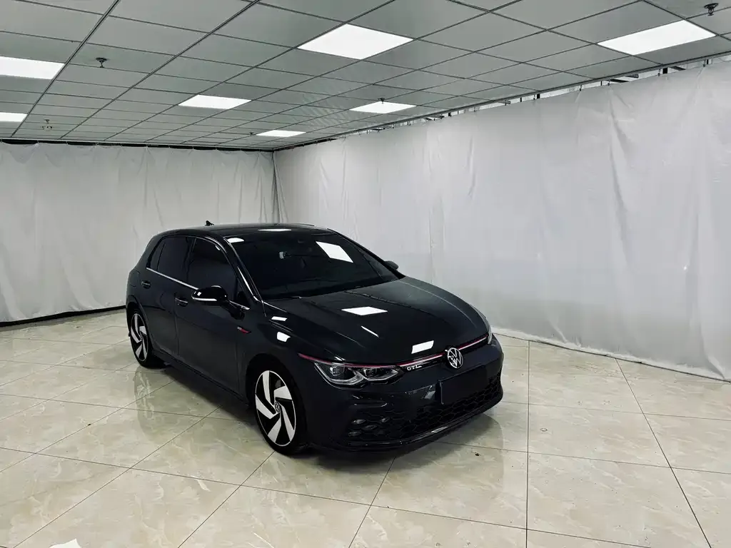 Volkswagen Golf GTI 2023 из CN, фото 2