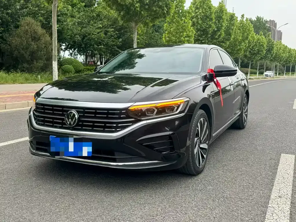 Volkswagen Passat 2023 из CN, фото 1
