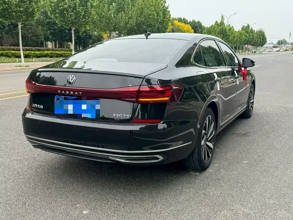 Volkswagen Passat 2023 из CN, фото 8