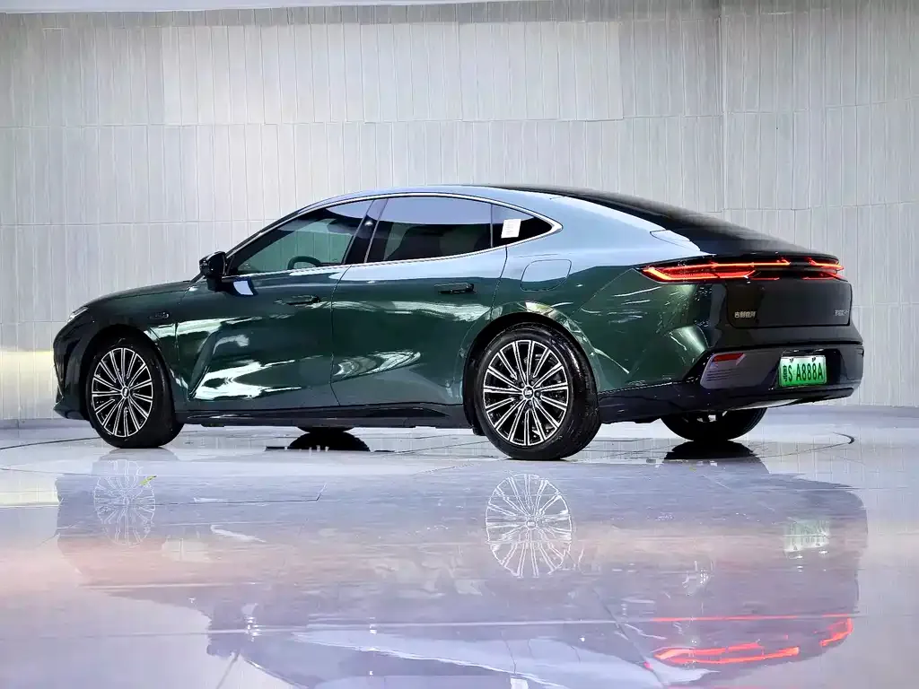 Geely Galaxy Xingyao 8 2025 из CN, фото 8
