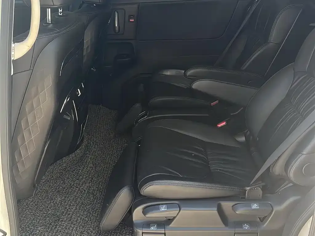 Honda Odyssey 2022 из CN, фото 4