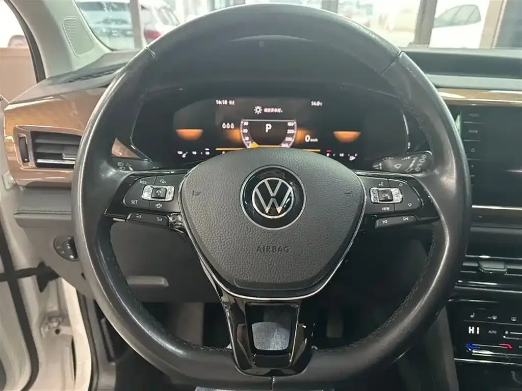 Volkswagen Tharu 2023 из CN, фото 3