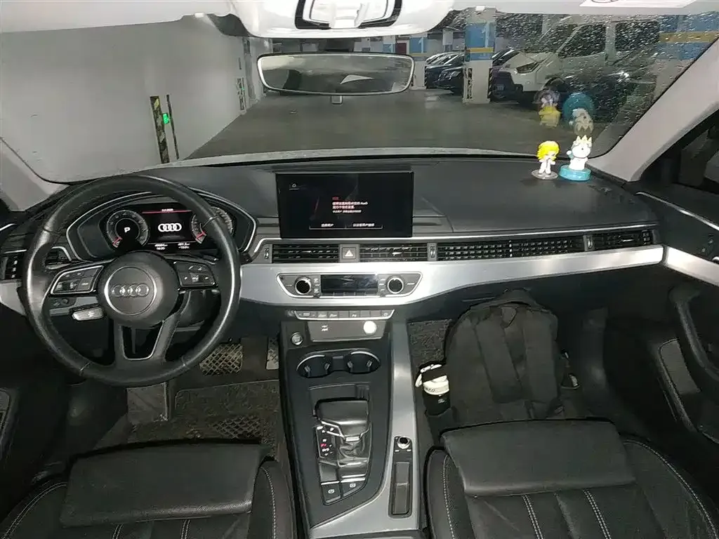 Audi A4L 2022 из CN, фото 9