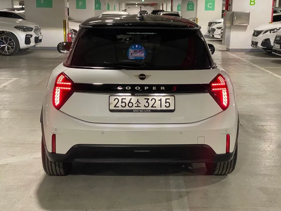 Mini Cooper 2025 из KR, фото 3