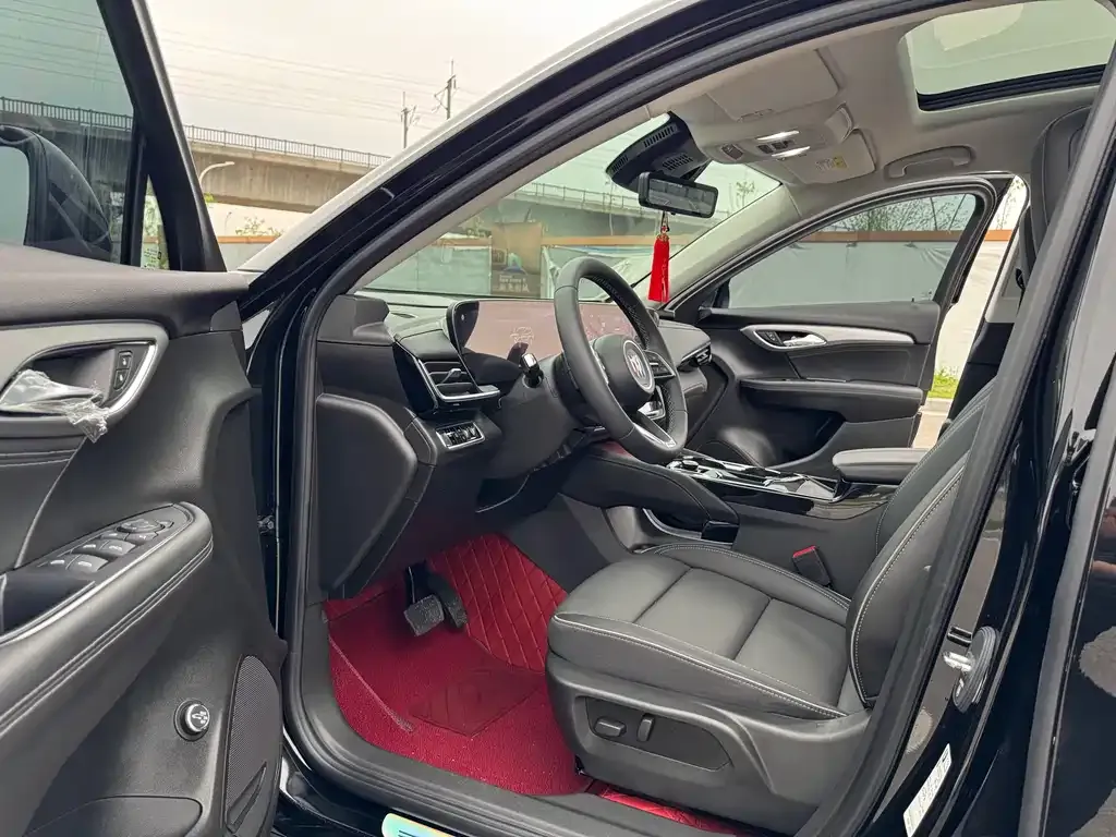 Buick Envision Plus — фото 8