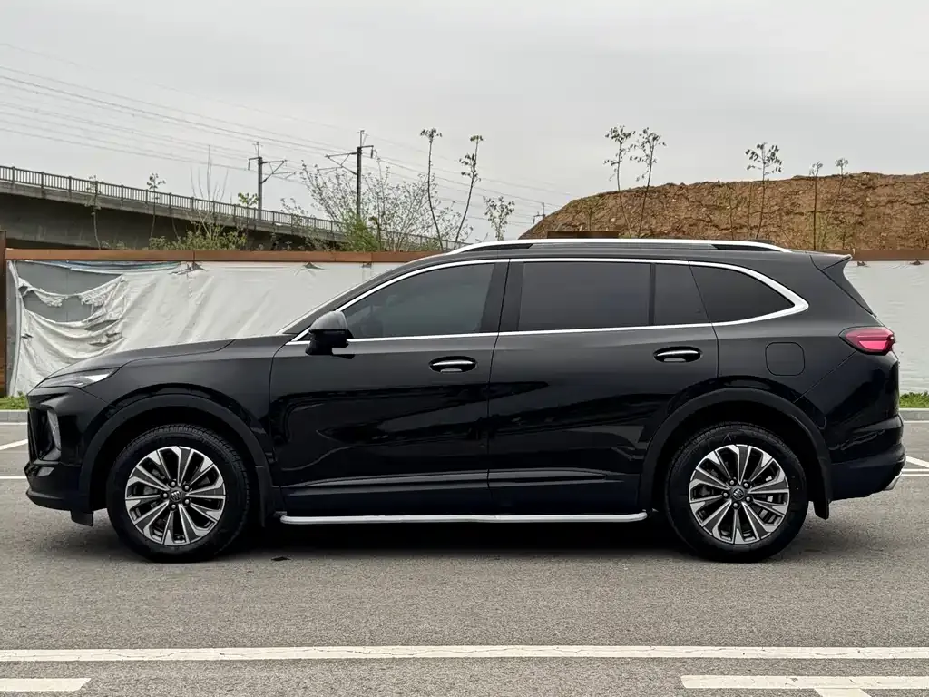 Buick Envision Plus — фото 2