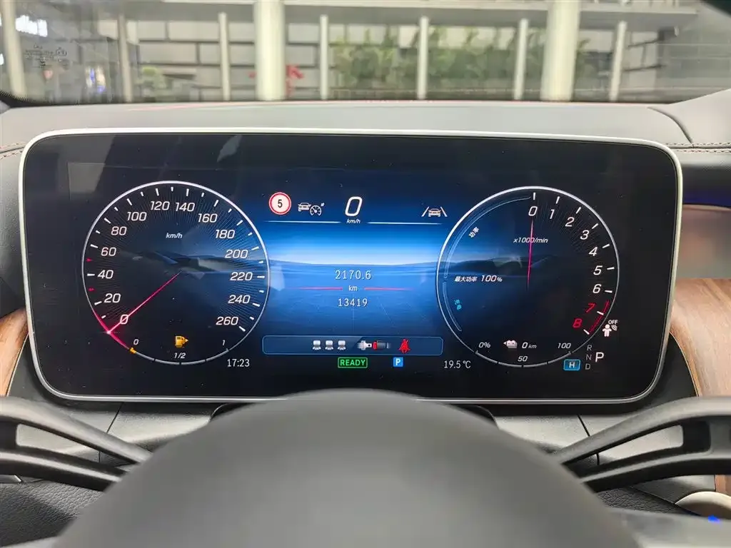 Mercedes-Benz GLC PHEV 2025 из CN, фото 9
