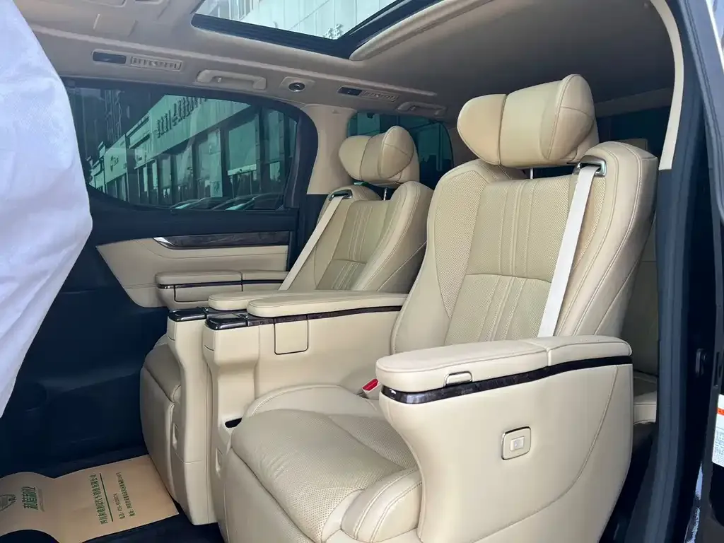 Toyota Vellfire 2021 из CN, фото 6