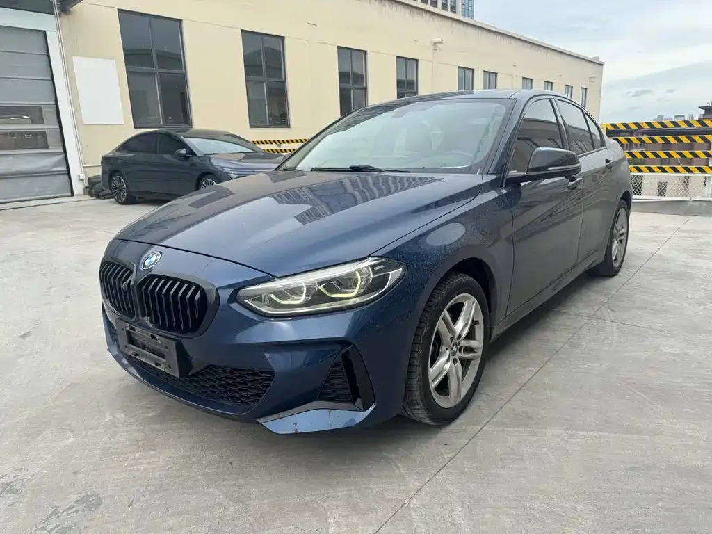 BMW 1 Series — фото 1