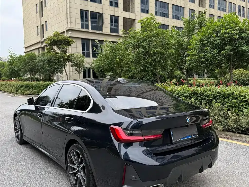BMW 3 Series 2023 из CN, фото 8