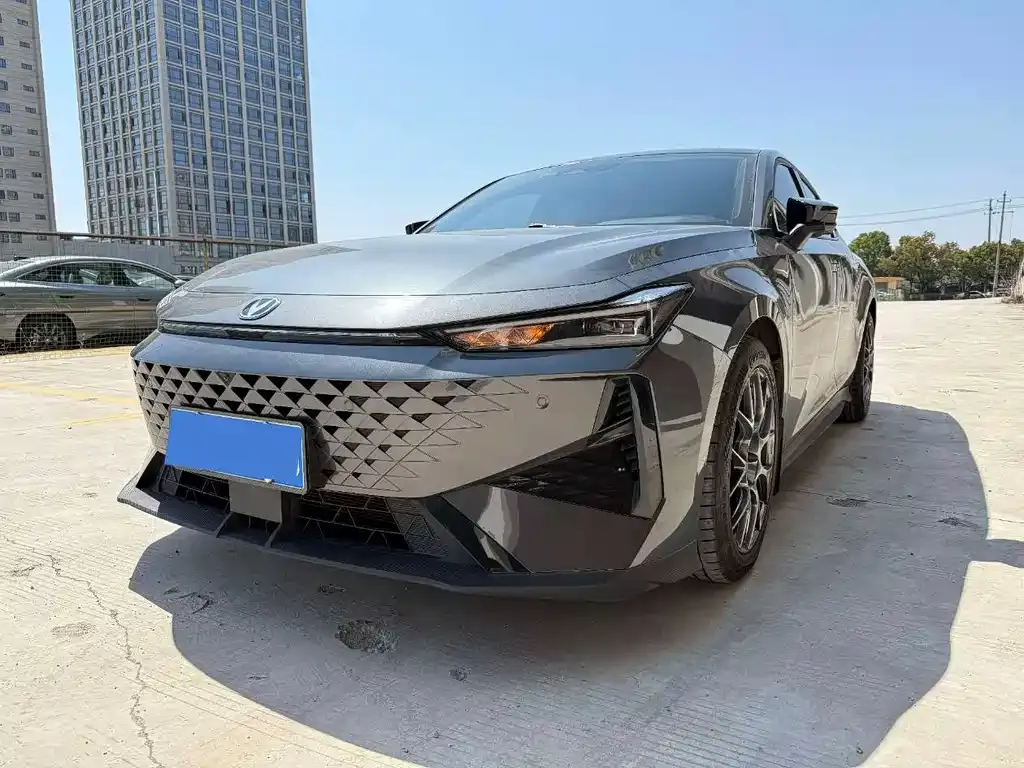 Changan UNI-V