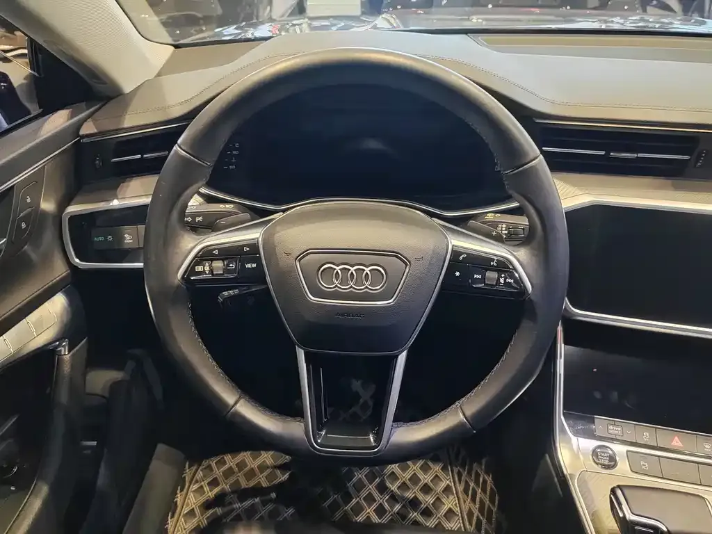 Audi A7 2021 из CN, фото 5