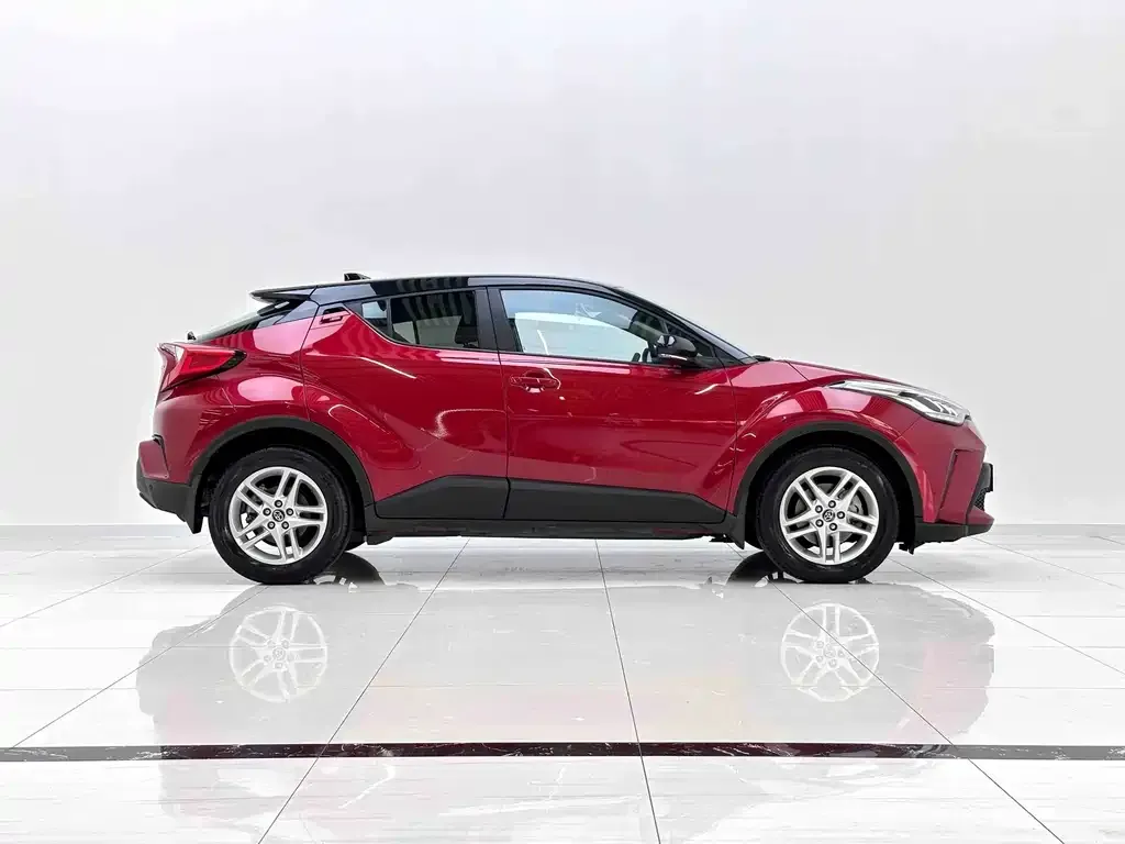 Toyota C-HR — фото 4