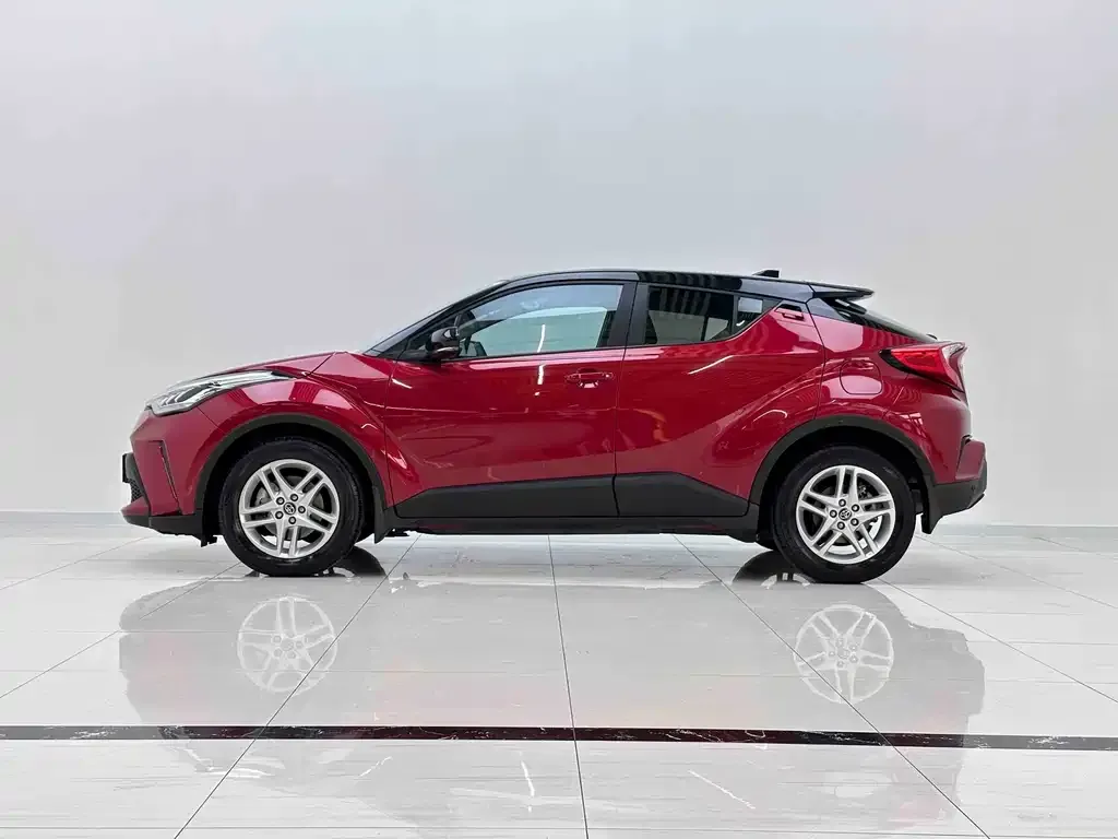 Toyota C-HR — фото 6