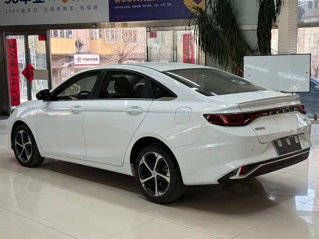 Geely Emgrand L 2021 из CN, фото 4
