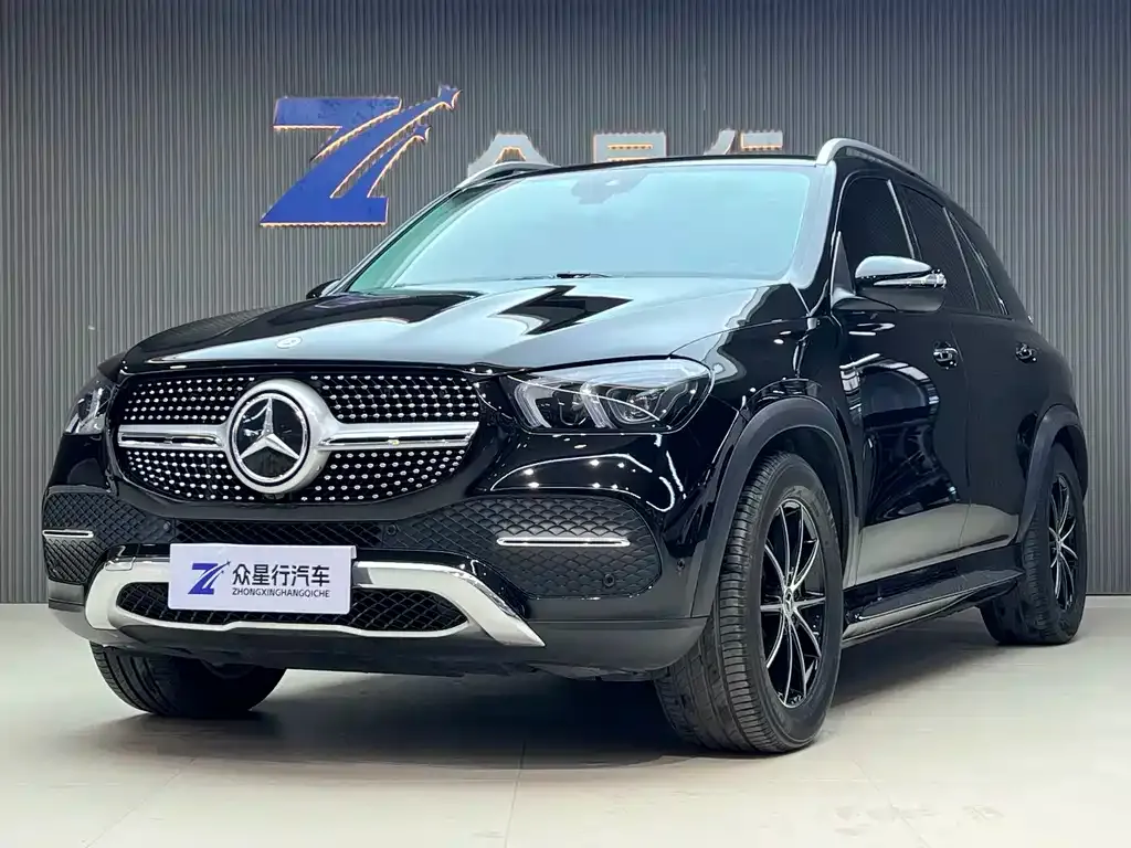 Mercedes-Benz GLE — фото 1